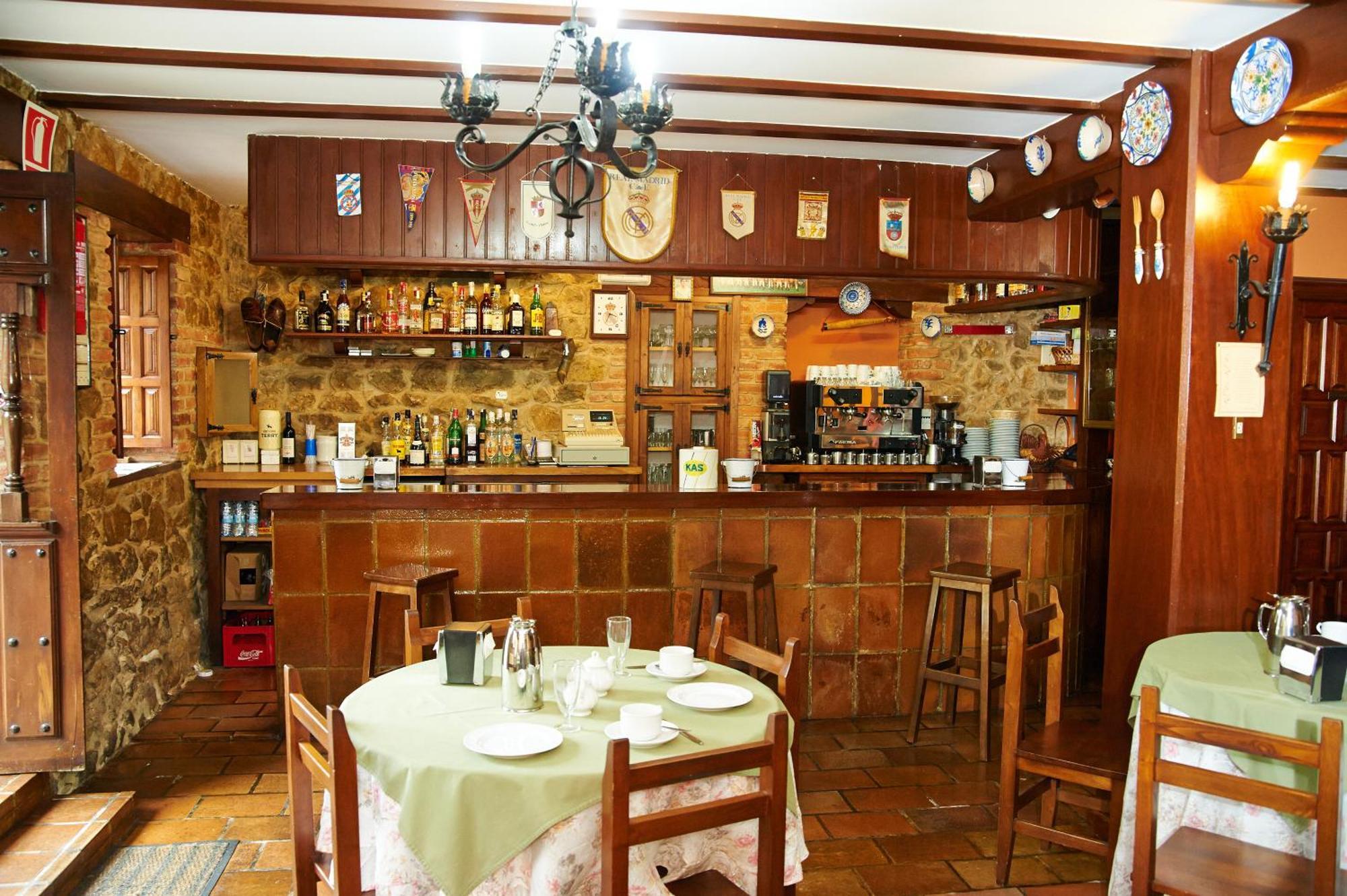 Hotel Los Angeles Santillana del Mar Exterior photo