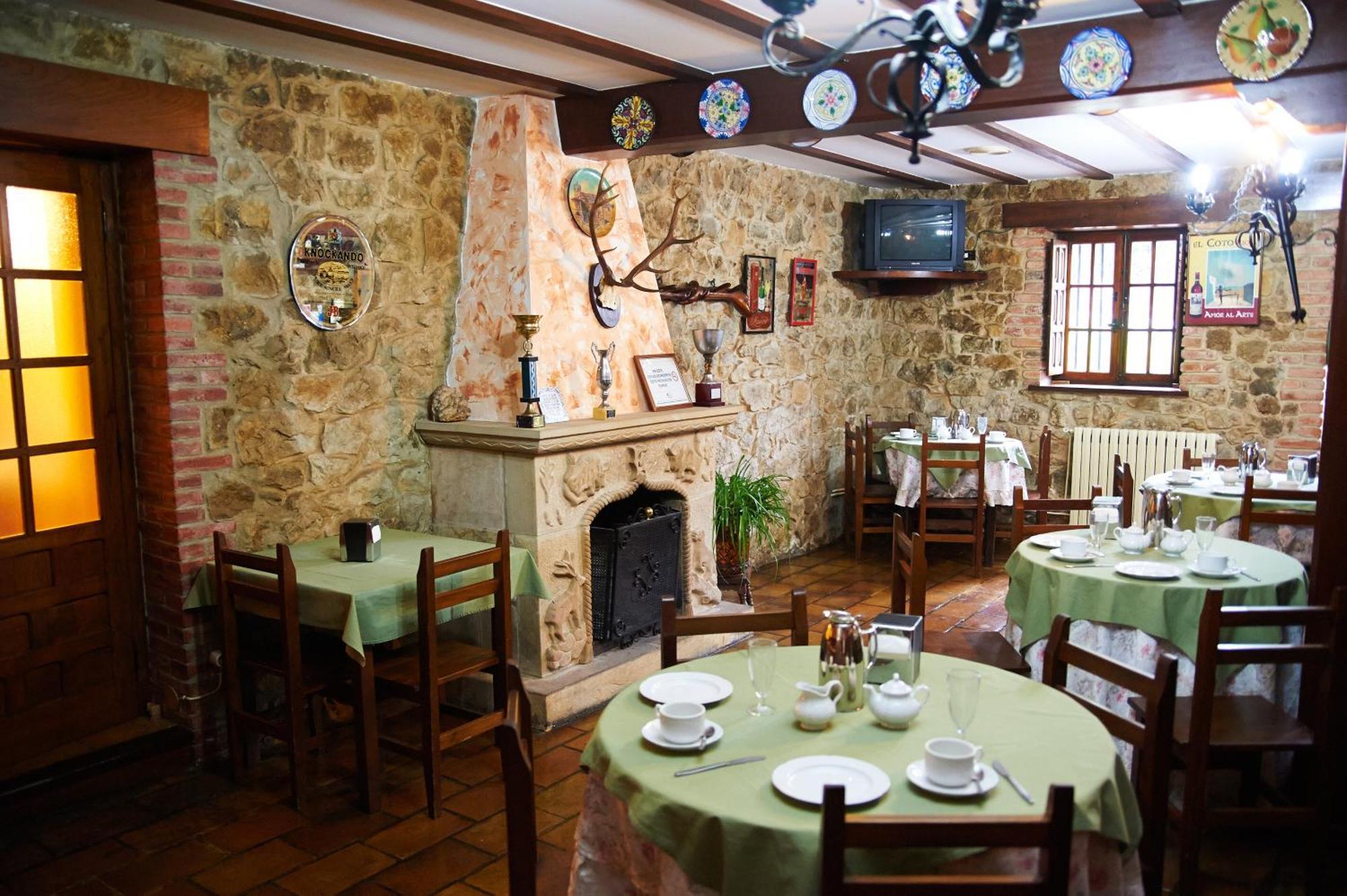 Hotel Los Angeles Santillana del Mar Exterior photo