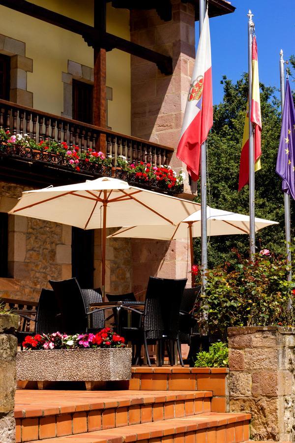Hotel Los Angeles Santillana del Mar Exterior photo