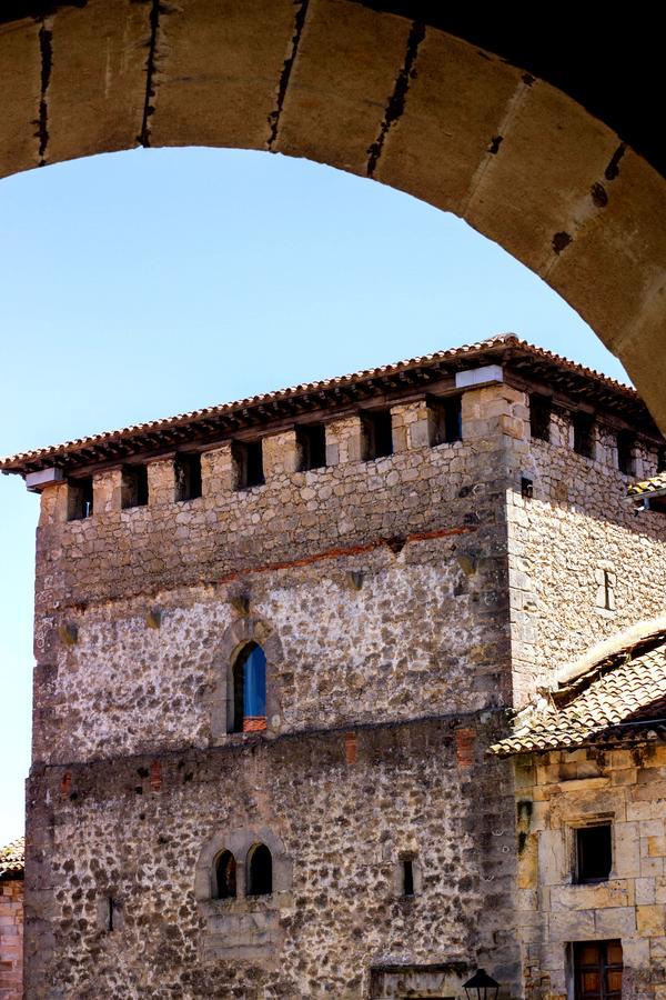 Hotel Los Angeles Santillana del Mar Exterior photo